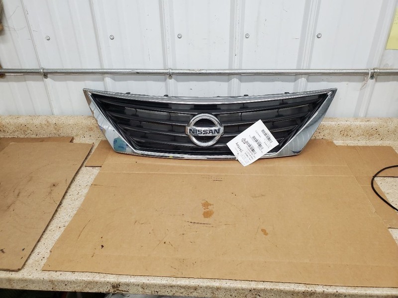 Grille Sedan Upper Sl Black And Chrome Fits 12-14 VERSA 298151