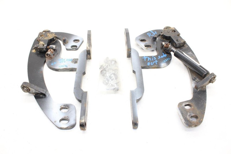Pair of Aftermarket VerticalDoor Hinges Fits 85-89 MR2