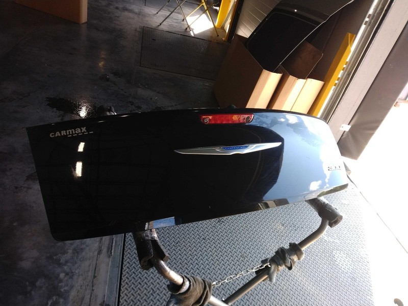 2018 Chrysler 300 Deck Lid Trunk Lid OEM Black 68127959AH 35000 Miles