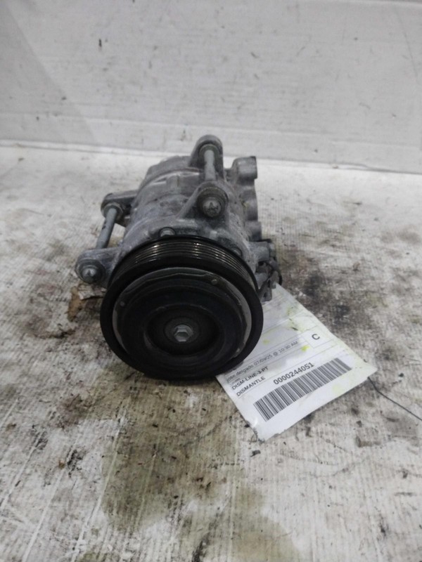 2021 BMW 228i A/C Compressor OEM 64527948797 Black 45k Miles