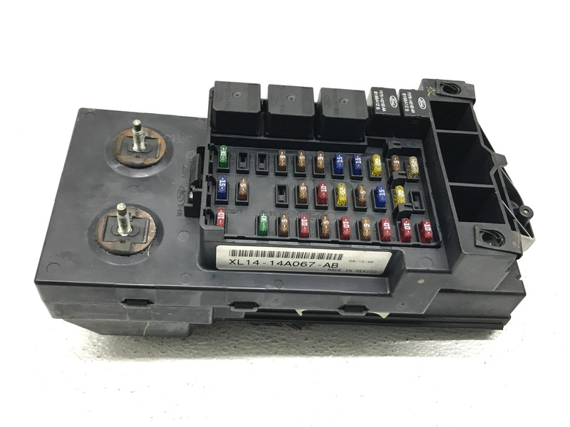 1999 - 2002 Navigator Expedition Relay Fuse Box OEM XL14-14A067-AB