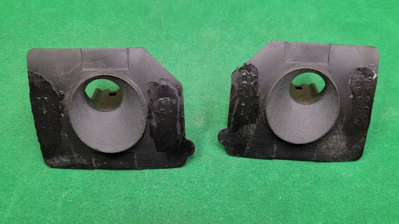 2010 - 2013 VOLVO XC60 XC60 Rear Bumper Parking Sensor Holder Brackets Cover OEM