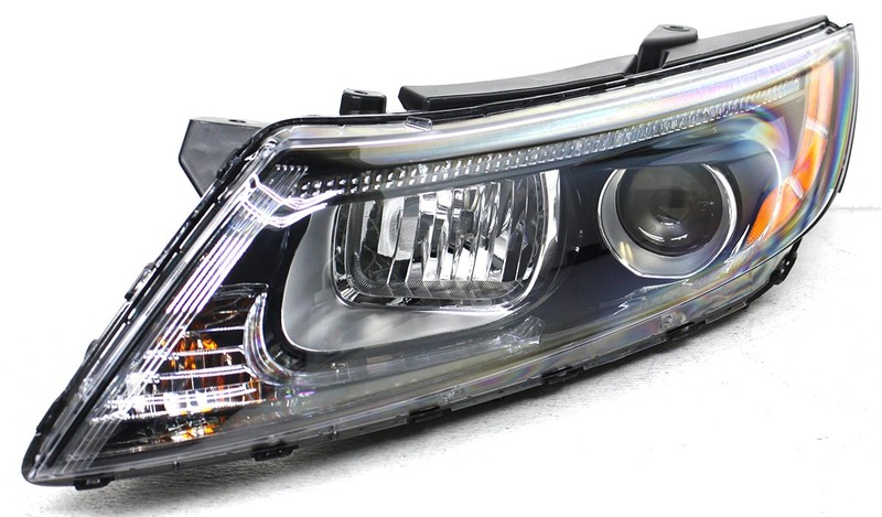 OEM Left Driver Side Halogen Headlamp For KIA Optima 92101-4C551 Tab Missing