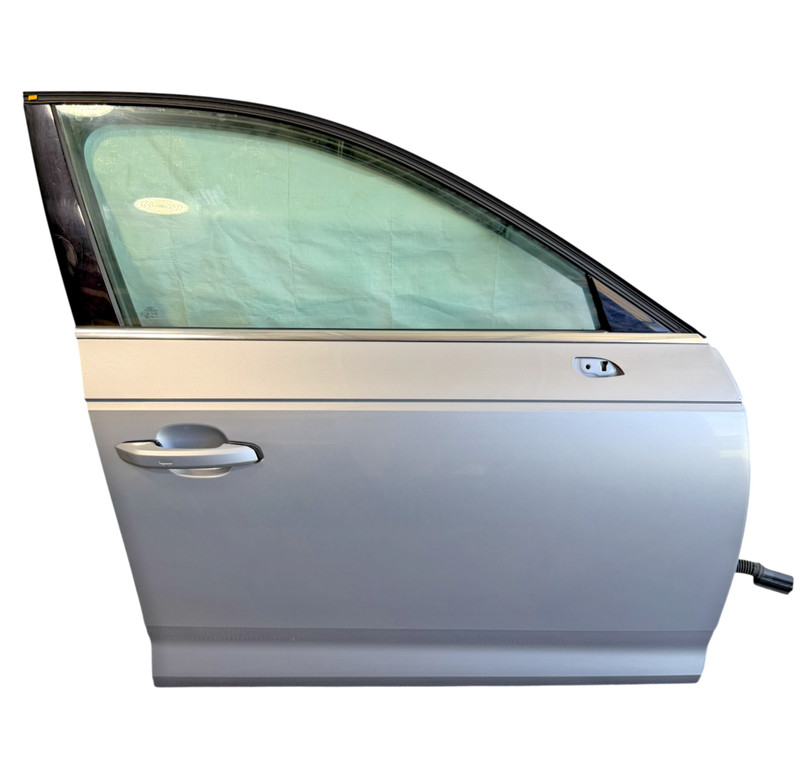 📌2018-25 AUDI A4 S4 B9 SEDAN FRONT RIGHT SIDE DOOR SHELL ASSEMBLY GRAY LZ7G OEM