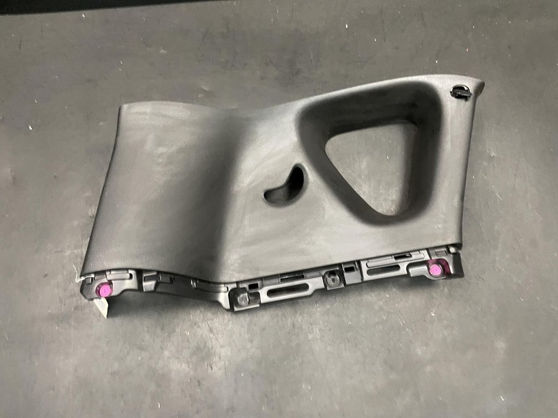 Rear Left C Pillar Trim Panel 2019 KIA Soul 85850-B2100 2017 2018