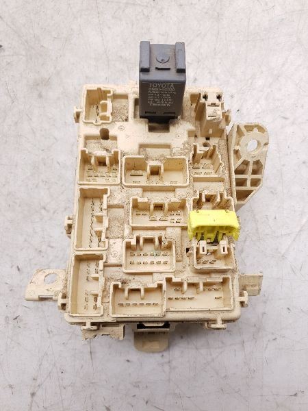 02 TOYOTA TACOMA 2.7L CABIN FUSE BOX 3RZFE