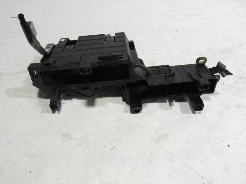 20-24 BMW M8 F93 2022 Front Right Engine Control Module Bracket Mount |:O
