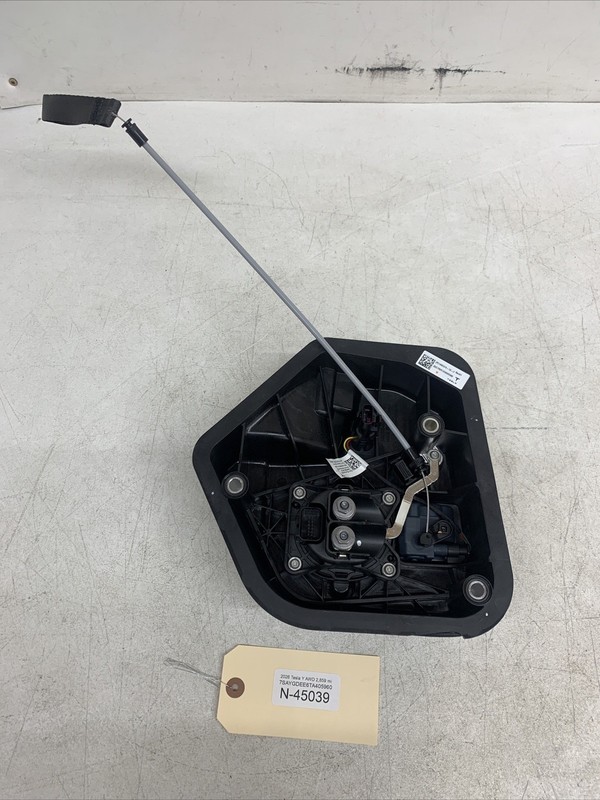 2026 TESLA MODEL Y CHARGING PORT CHARGEPORT 1490374-10-F 45039 B11