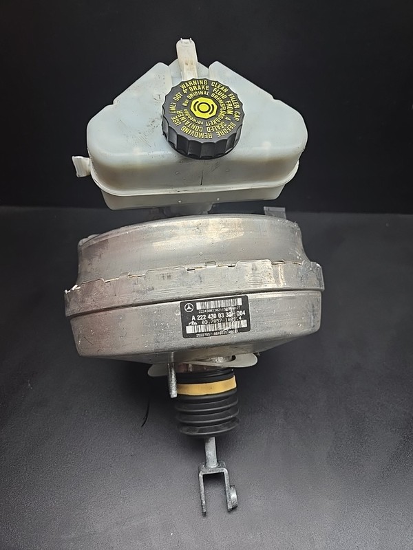 2014-2017 MERCEDES S550 W222 POWER BRAKE BOOSTER &MASTER CYLINDER OEM 2224300330