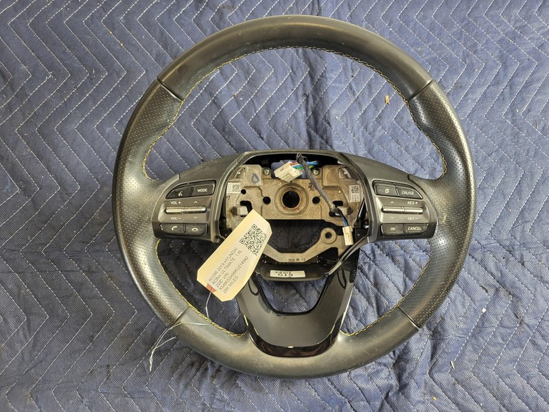 Used Oem Hyundai Left Driver Steering Wheel for 2018-2021 Kona