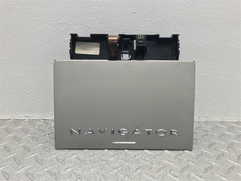 2006 LINCOLN NAVIGATOR RADIO SCREEN DASH SLIDE COVER ONLY