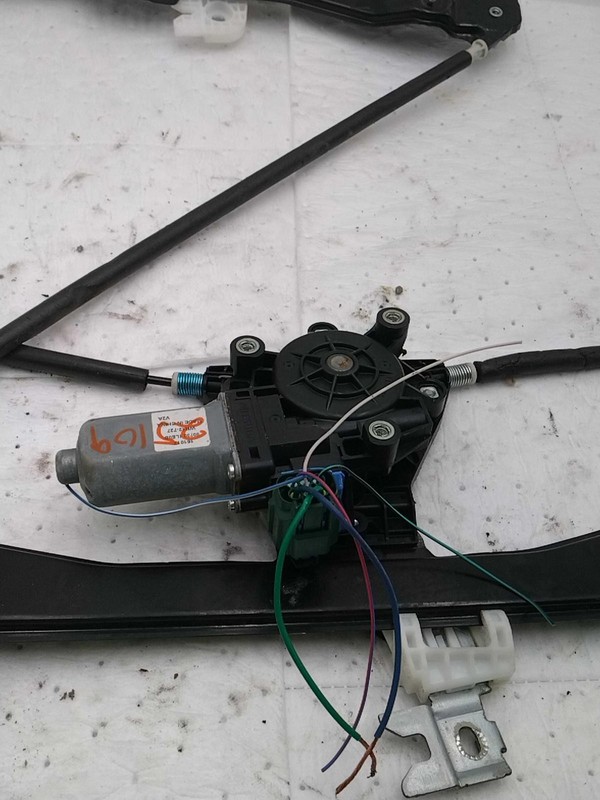 2017 Nissan Titan Right Window Regulator Silver Used 149K Miles OEM Part