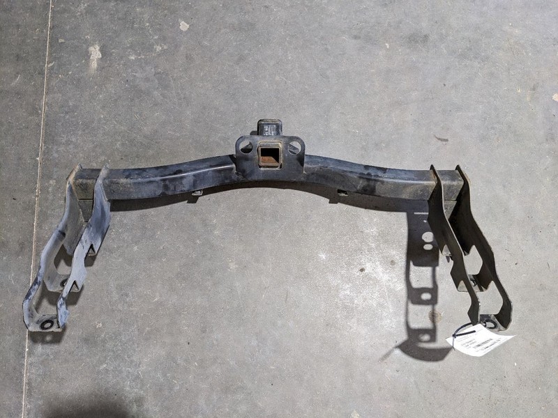 GMC Sierra 1500 Silverado 1500 Rear Trailer Tow Hitch Bar w/ Plug 2014-201174254