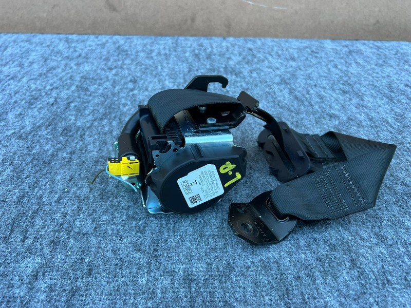 FORD MUSTANG MACH-E 2021-2026 OEM REAR LEFT DRIVER SEAT BELT ASSEMBLY (BLACK)