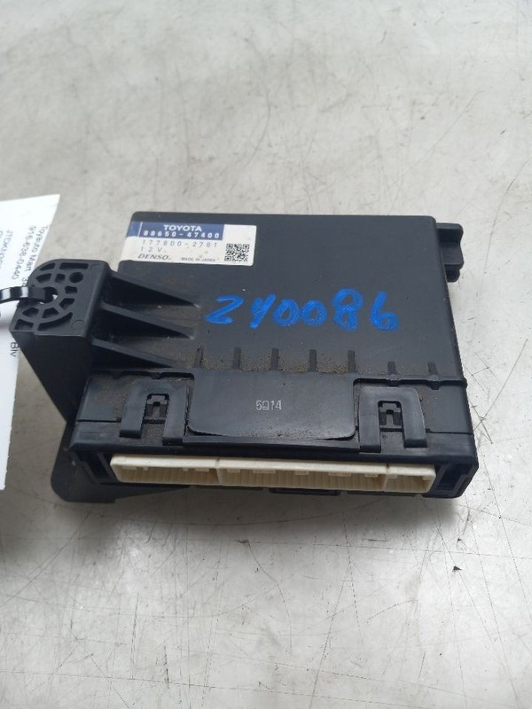 12-13 TOYOTA PRIUS PLUG-IN 1.8L FWD AT CHASSIS ECM TEMPERATURE CONTROL MODULE