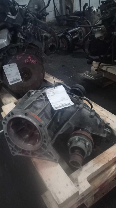 2018 Ford Expedition Transfer Case Assembly OEM 58000 Miles Grey JL147A195C