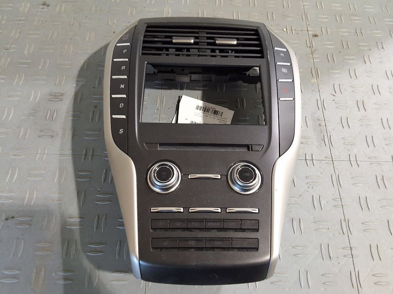 17-19 Lincoln MKC Radio Control Panel w/o Cooled Seats w/Auto Engine Stop/Start