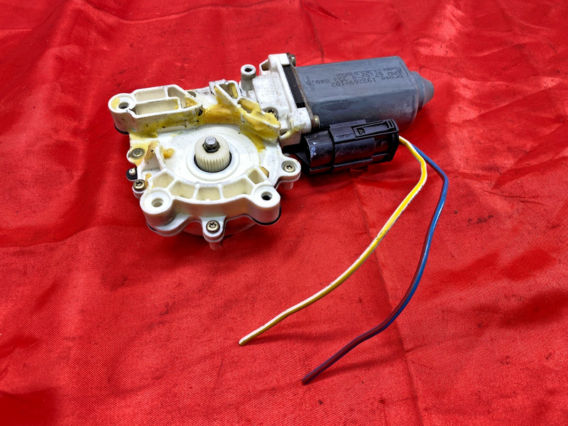 91-99 BMW E36 3 Series Convertible Rear Right Window Regulator Motor Drive OEM✅