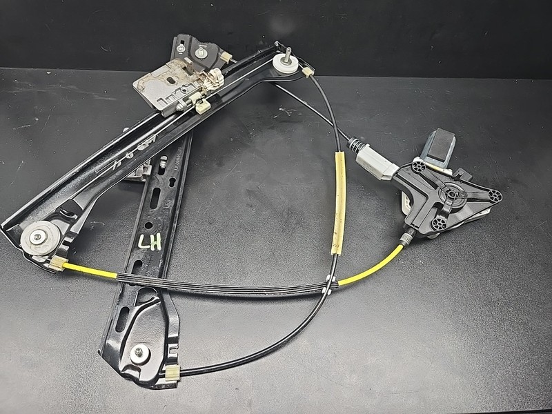 14-17 Mercedes S550 W222 2015 Front Left Driver Door Window Regulator Motor