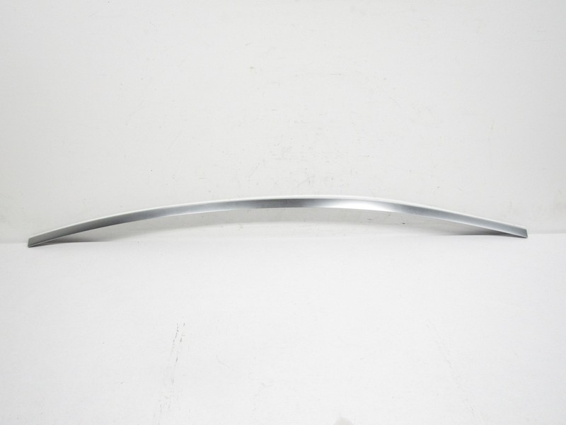 Rivian R1S 2024 Front Upper Windsheild Window Molding Trim 21-26 @1