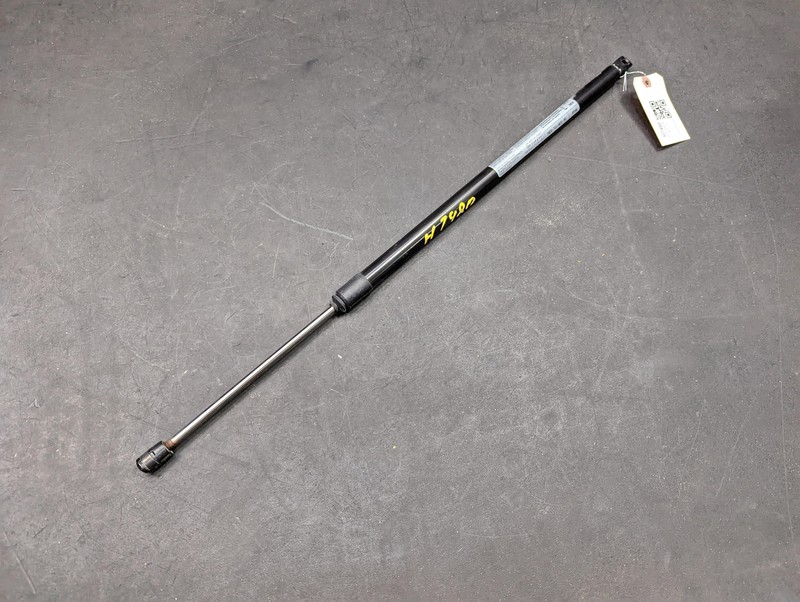 Rear Tailgate Left Lift Shock Strut 2018 Honda CR-V 74870-TLA-A01 2017 - 2020