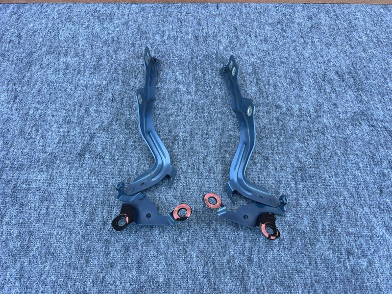 FORD MUSTANG MACH-E 2021-2026 OEM LEFT & RIGHT HOOD HINGES BRACKETS GRAY (PAIR)