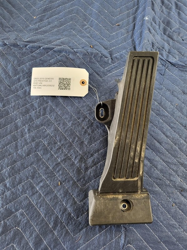 Used Oem GENESIS Gas Accelerator Pedal for 2019-2021 G70 Prestige 2.0L RWD