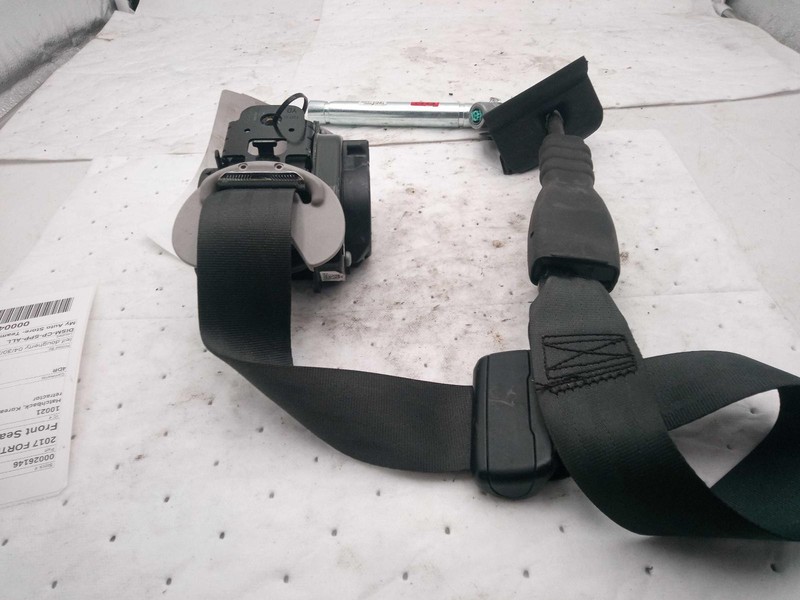 2017 KIA FORTE OEM Silver Seat Belt - 77K Miles - Genuine Parts