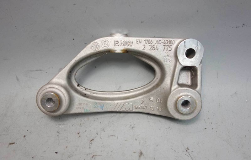2015-2017 BMW F80 M3 F82 M4 Rear Final Drive Differential Support Bracket Rear