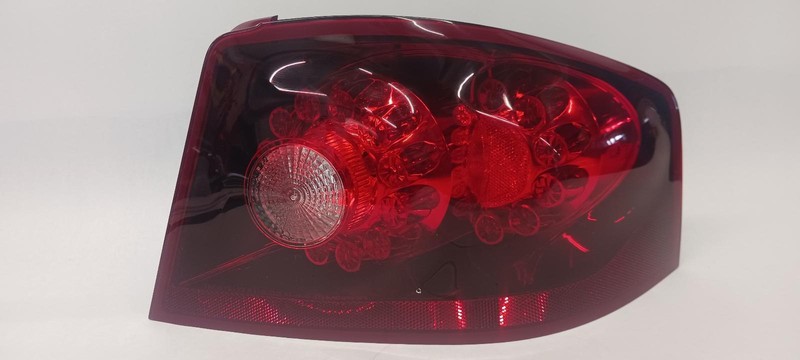 11-'14 DODGE AVENGER Right passenger Taillight OEM Grade A!
