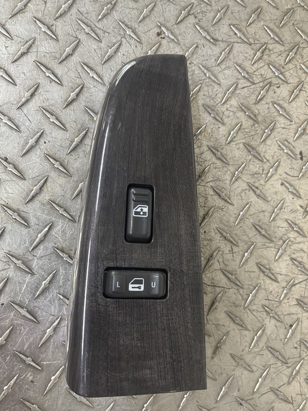 2002 GMC Yukon Denali Passenger Switch Assembly Oem Tested