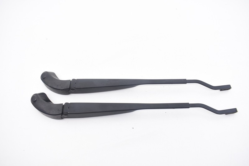 2009 MINI COOPER S R55 CLUBMAN SET OF 2 FRONT LEFT & RIGHT WIPER ARMS OEM KW93