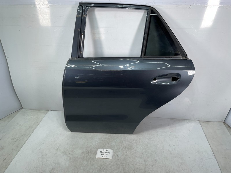 ✅ 12-19 OEM Mercedes W166 ML350 Rear Left Driver Side Door Shell Panel Gray*