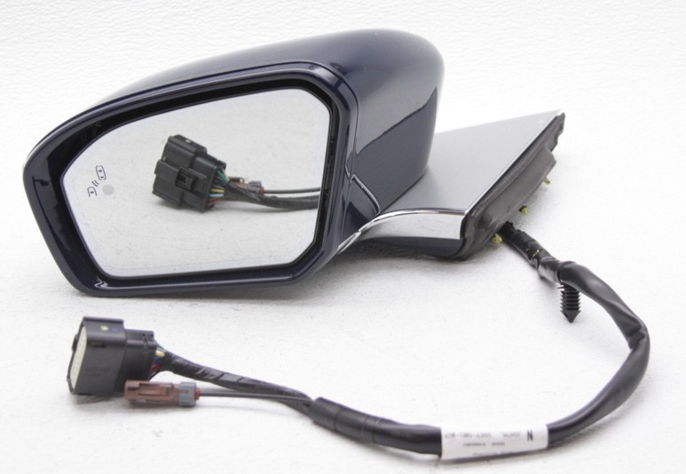 OEM Lincoln Continental Left Side View Mirror GD9B-17683-JL5HD8 Nicks Scratches