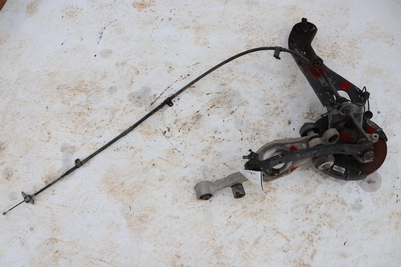2014-2016 KIA CADENZA REAR RIGHT SPINDLE KNUCKLE WHEEL HUB W/ CONTROL ARM OEM