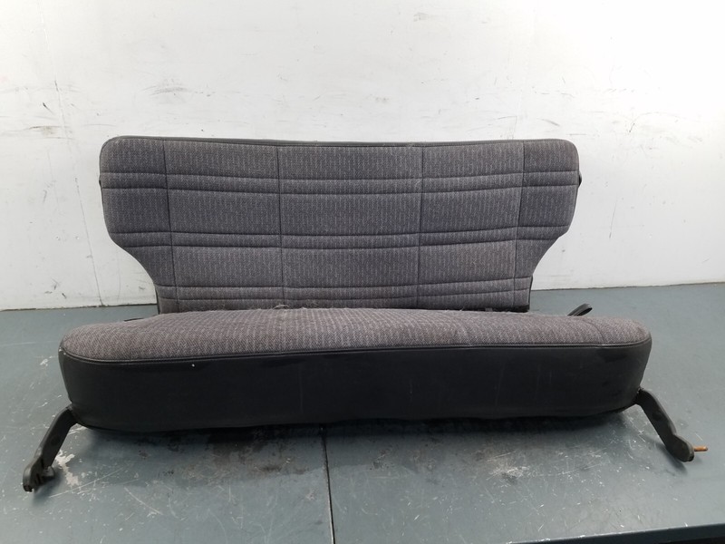 2000 Jeep Cherokee Sport XJ 4x4 Rear Bench Seat #2457 E1