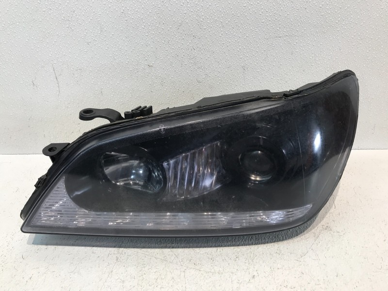 2001-2005 LEXUS IS300 OEM LEFT DRIVER SIDE XENON HID HEADLIGHT
