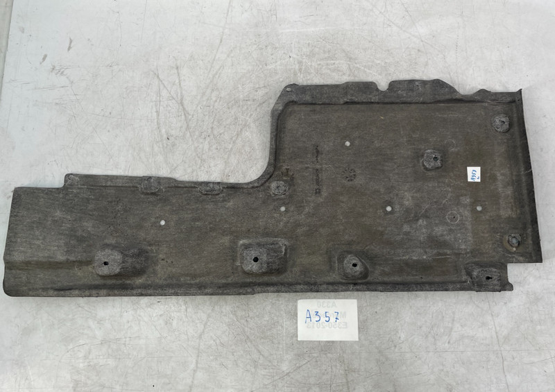 ✅16-24 OEM Chevrolet Camaro ZL1 Left Side Under Body Splash Guard Shield *