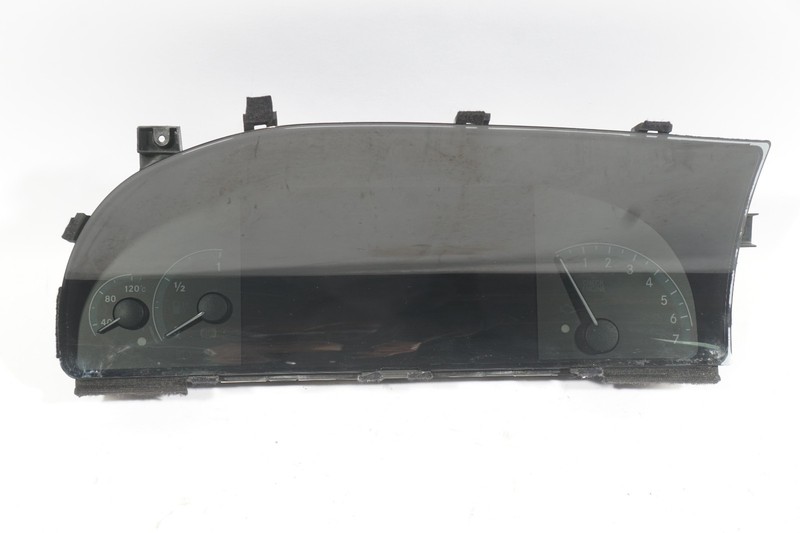 2011 - 2013 Mercedes Benz S550 W221 Instrument Cluster Speedometer Oem
