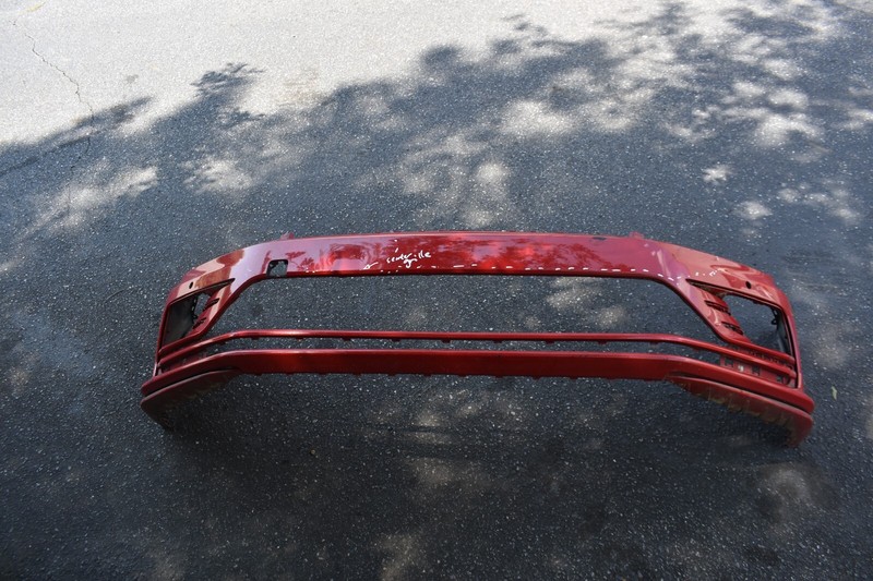 2011-2013 VOLKSWAGEN JETTA FRONT BUMPER FACTORY OEM
