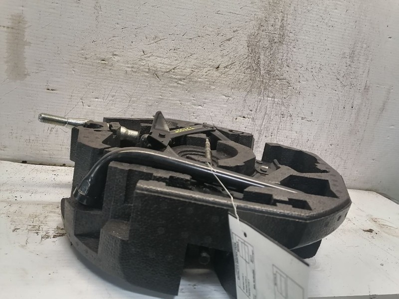 XC90 2018 Jack and Tool Kit 1659138
