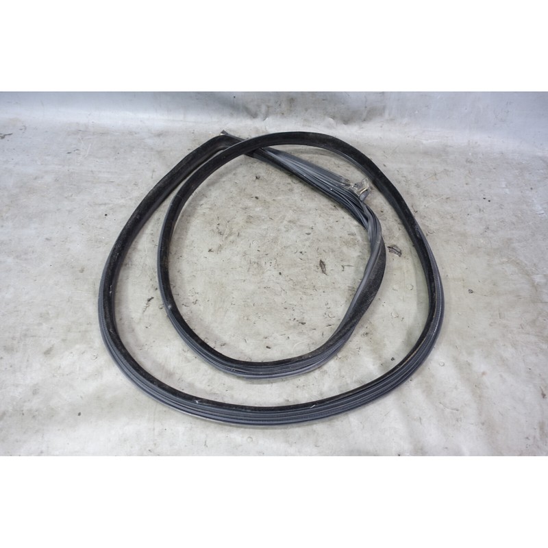 12-17 BMW F13 6-Series Coupe Left Driver's Side Door Seal Weatherstrip Black OEM