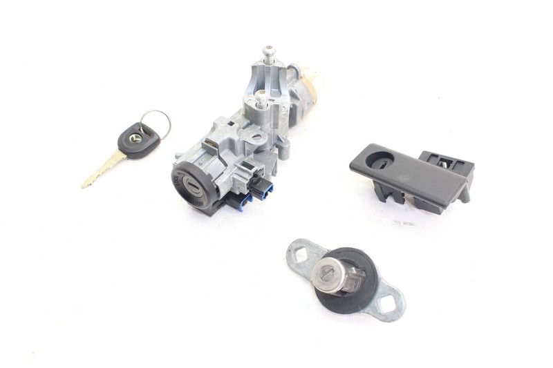 09-15 Mazda Mx-5 Miata NC Ignition Switch with Key and Lock Cylinders