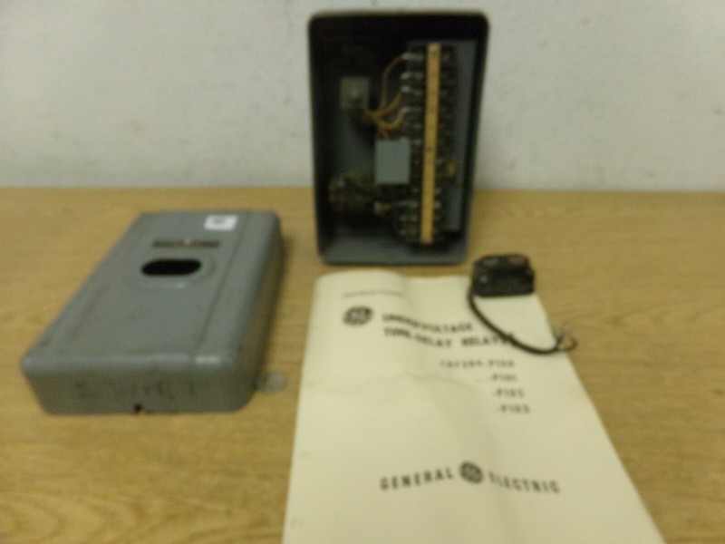 GE CR7504-P10301 Undervoltage Time delay Relays M-820 80003
