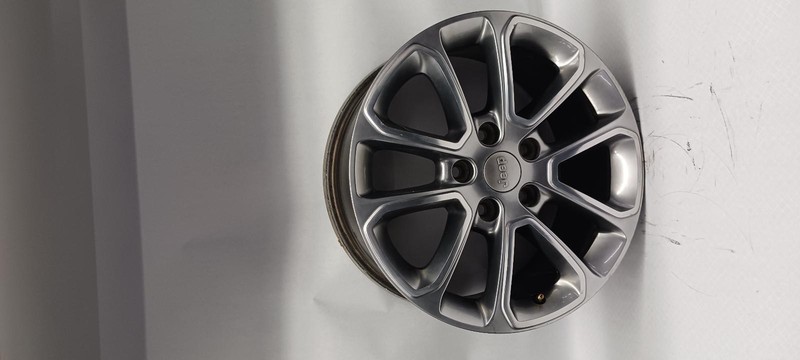 14-'16 JEEP GRAND CHEROKEE Wheel 18x8 aluminum OEM Grade B