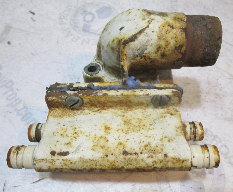311565 311566 OMC Stringer 1968 V6 Buick Upper & Lower Thermostat Housing