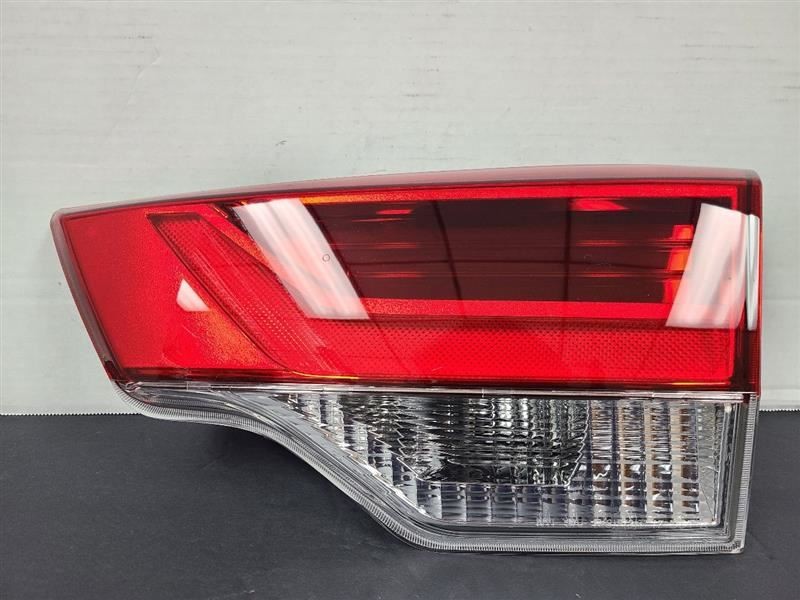Passenger Tail Light Liftgate Mounted Fits 17-19 HIGHLANDER 561817