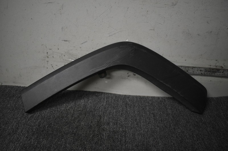 2019-2020 TOYOTA RAV4 WHEEL OPENING MOLDING FACTORY OEM