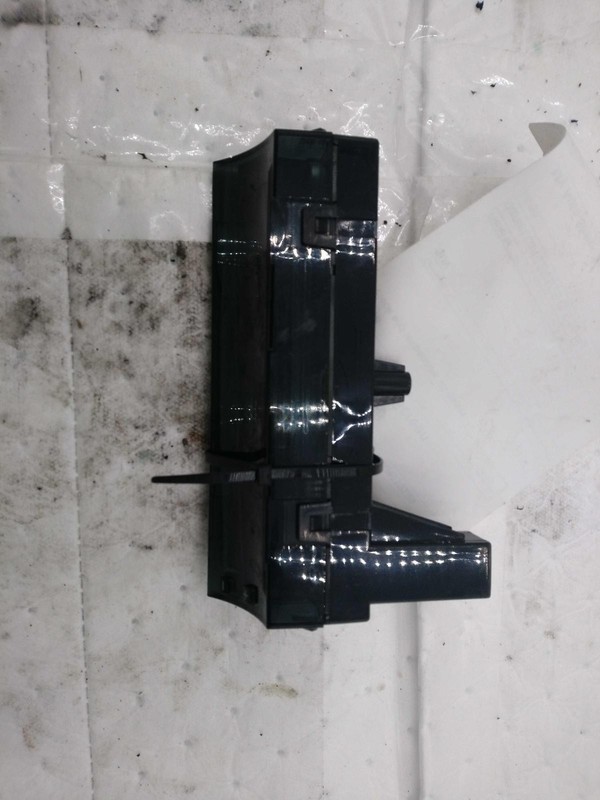Used Infotainment Display fits: 2010 Subaru Forester 2.5L clock and temperature