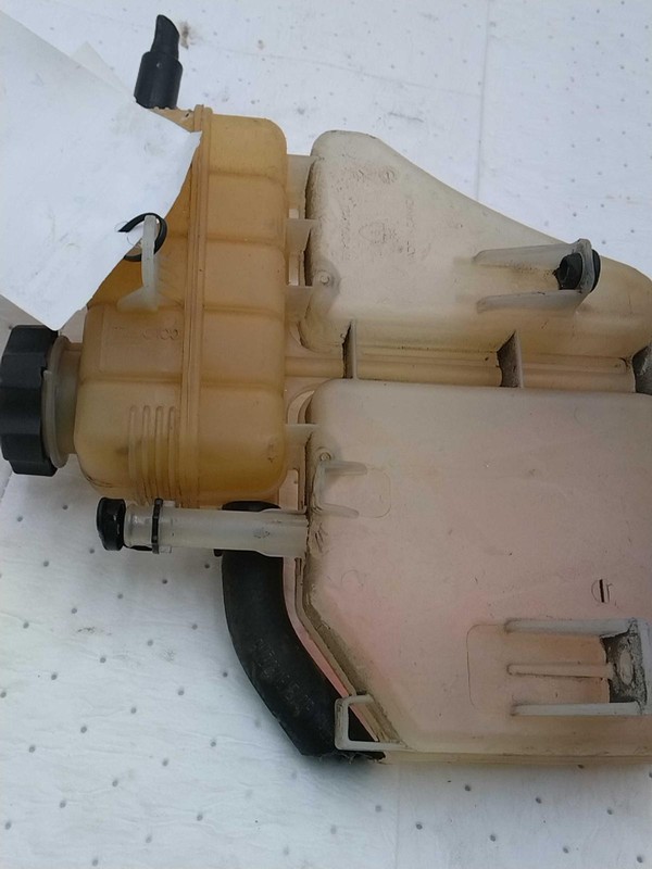 2016 Cadillac ATS Engine Coolant Reservoir Black OEM 22948113 89k Miles